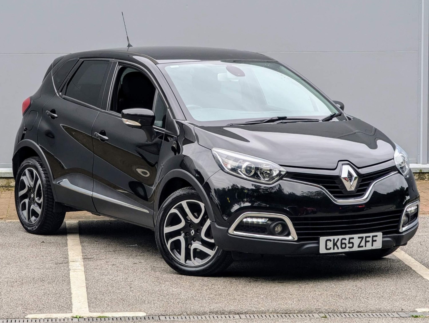 Renault Captur Listing Image