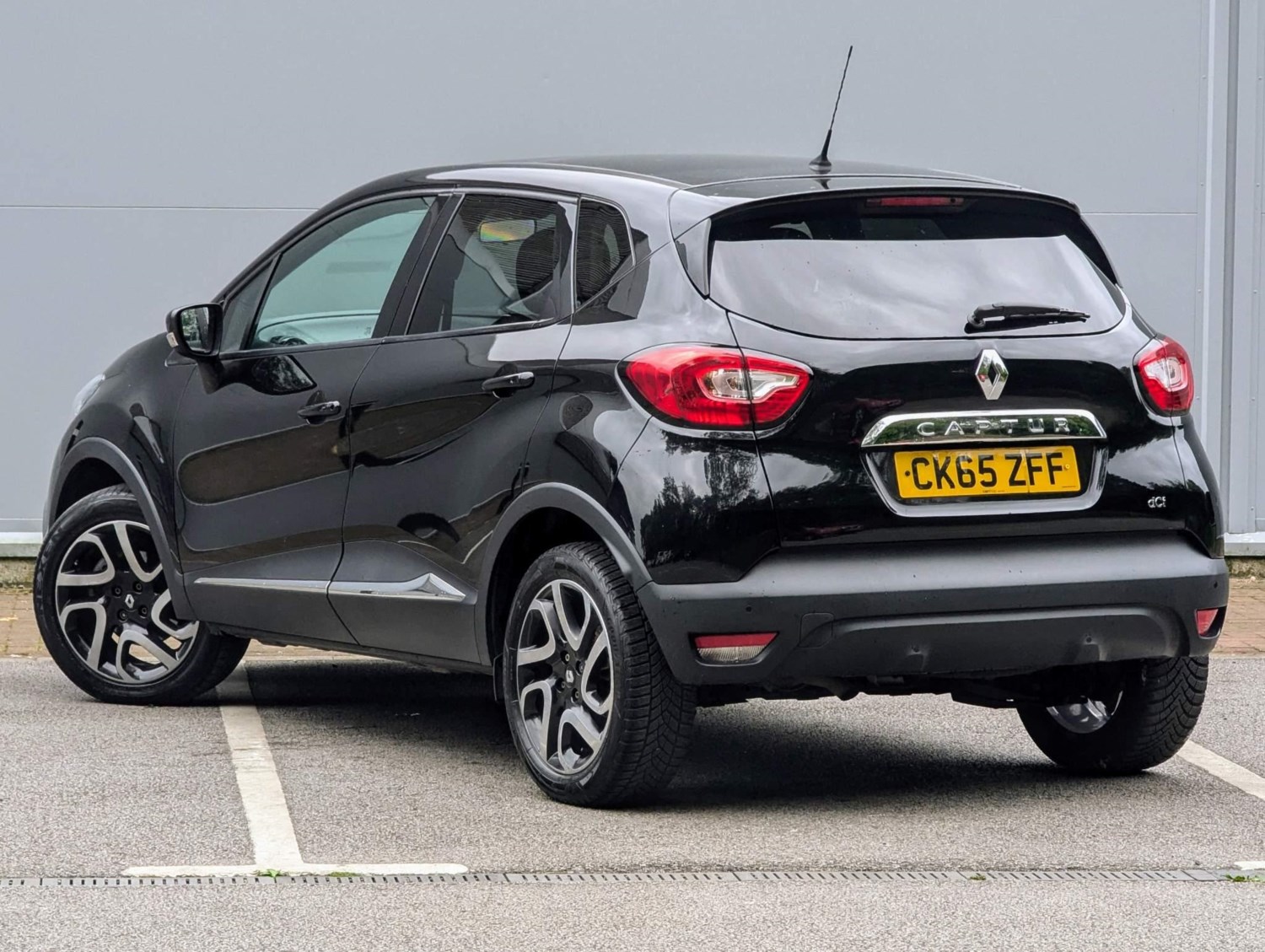 Renault Captur Listing Image