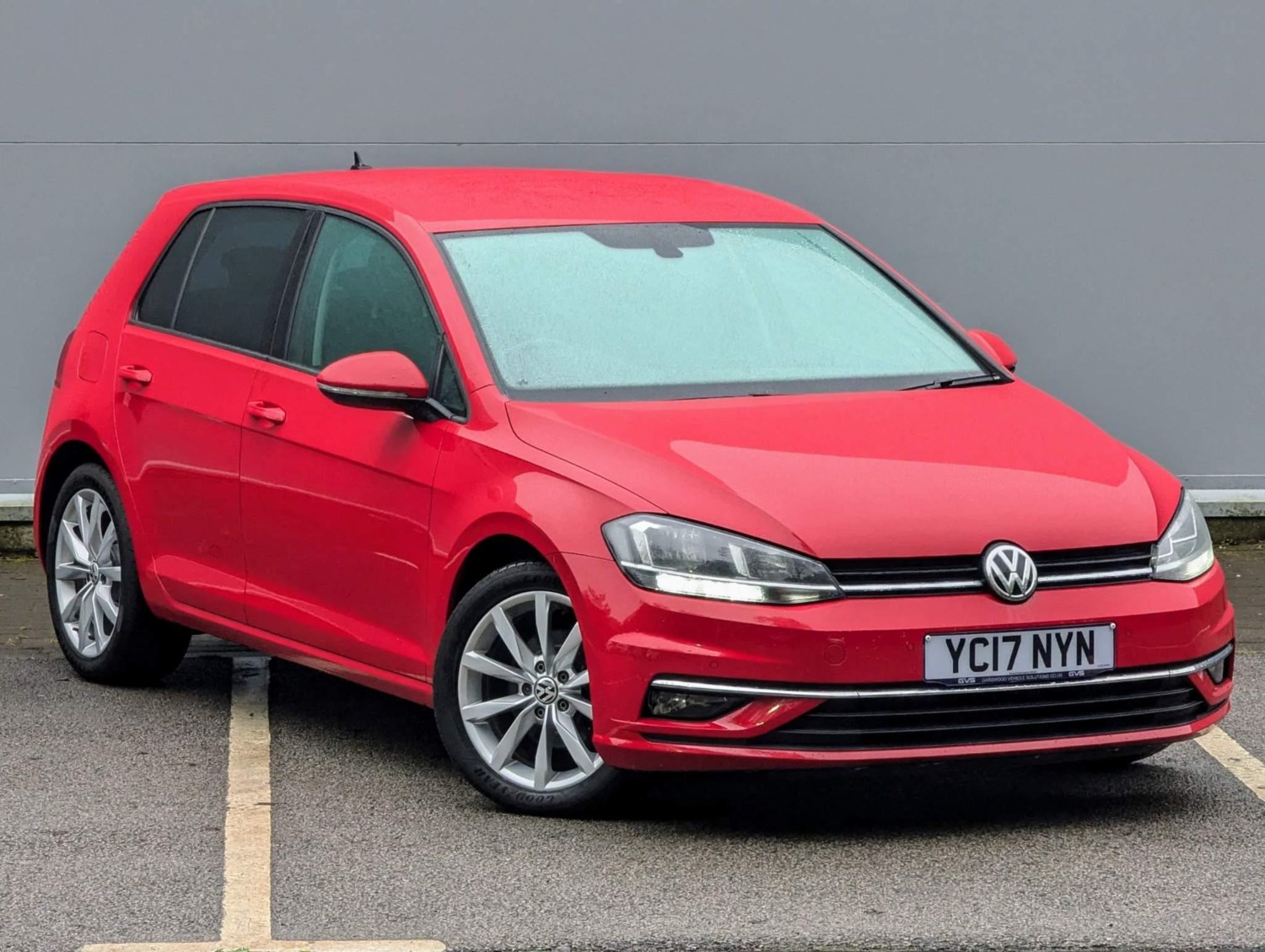 Volkswagen Golf Listing Image