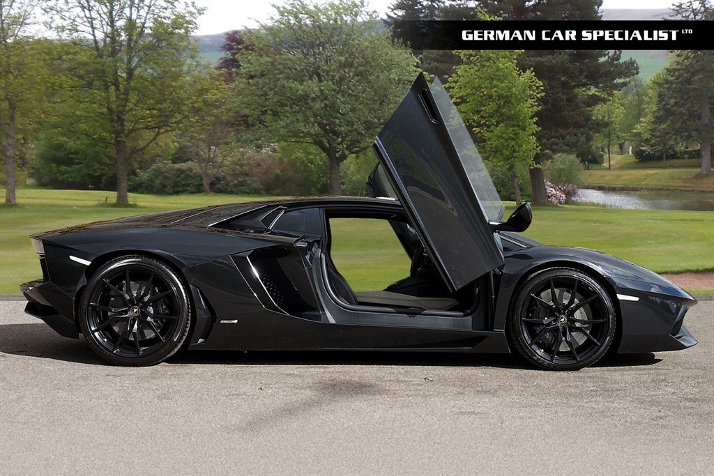 Lamborghini Aventador Listing Image