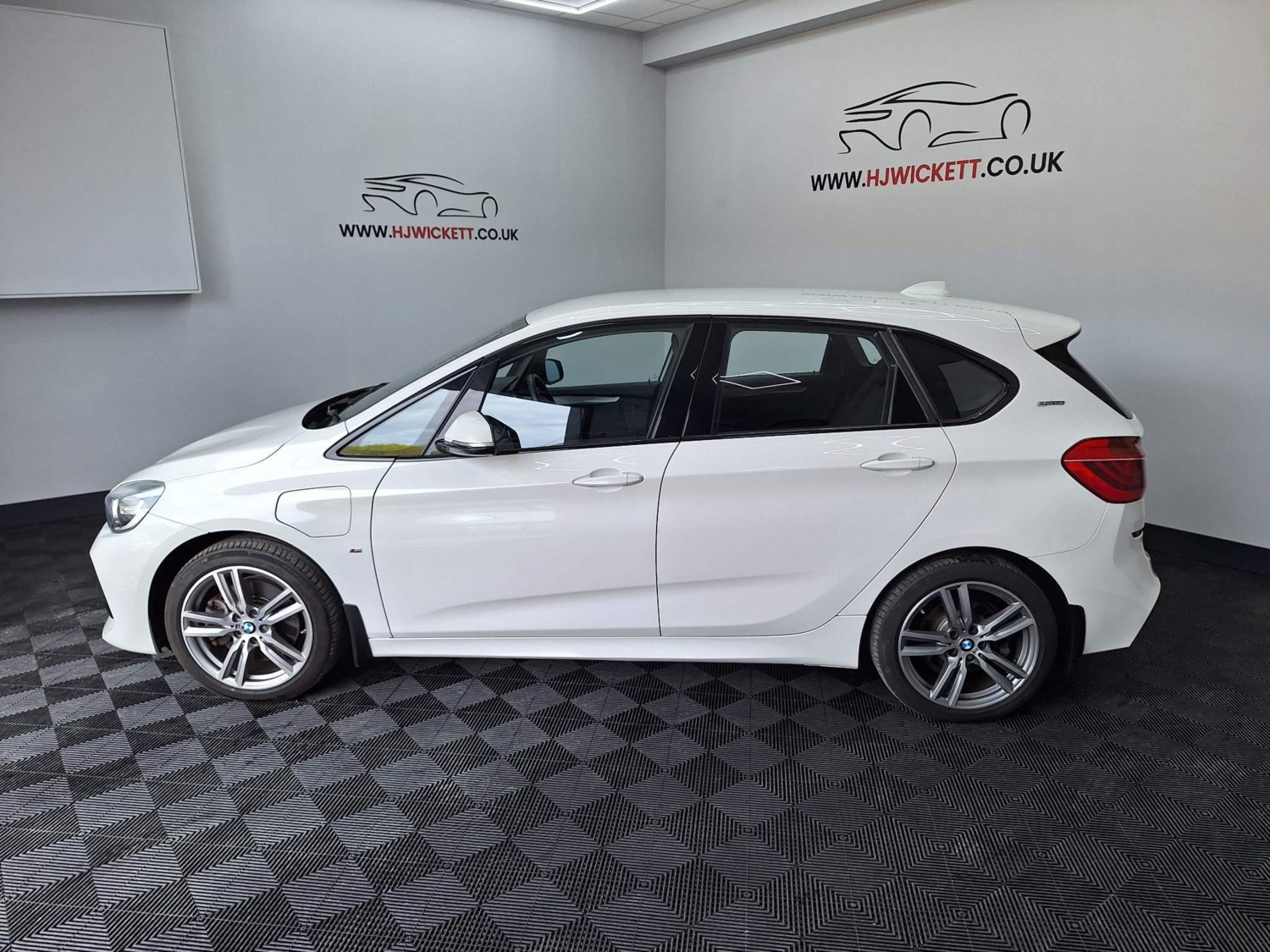 BMW 2 Series Active Tourer Listing Image