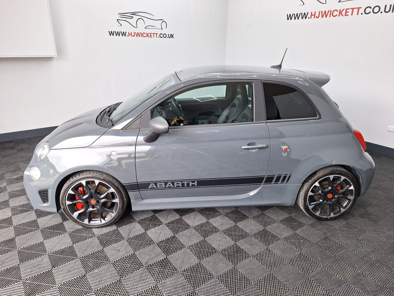 Abarth 595 Listing Image