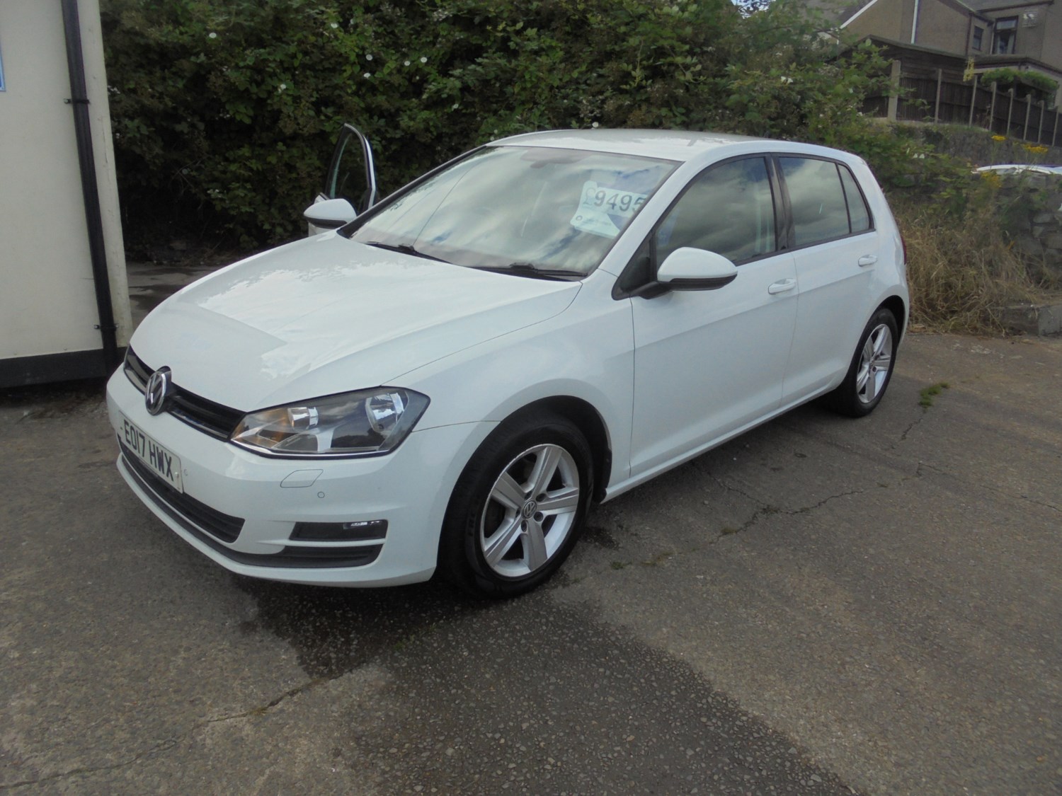 Volkswagen Golf Listing Image