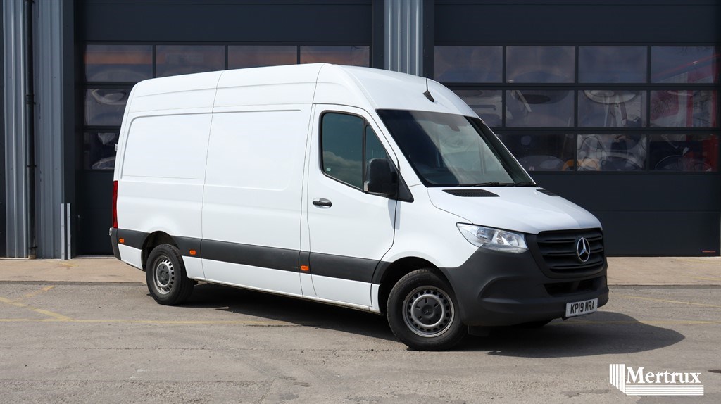 Mercedes-Benz Sprinter Listing Image