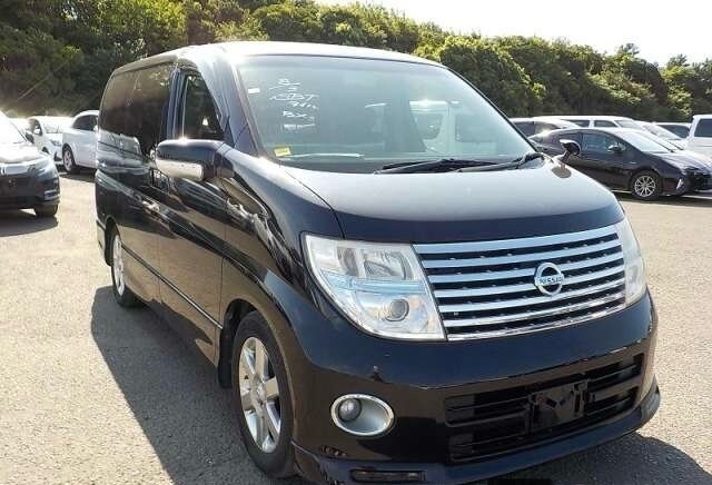 Nissan Elgrand Listing Image