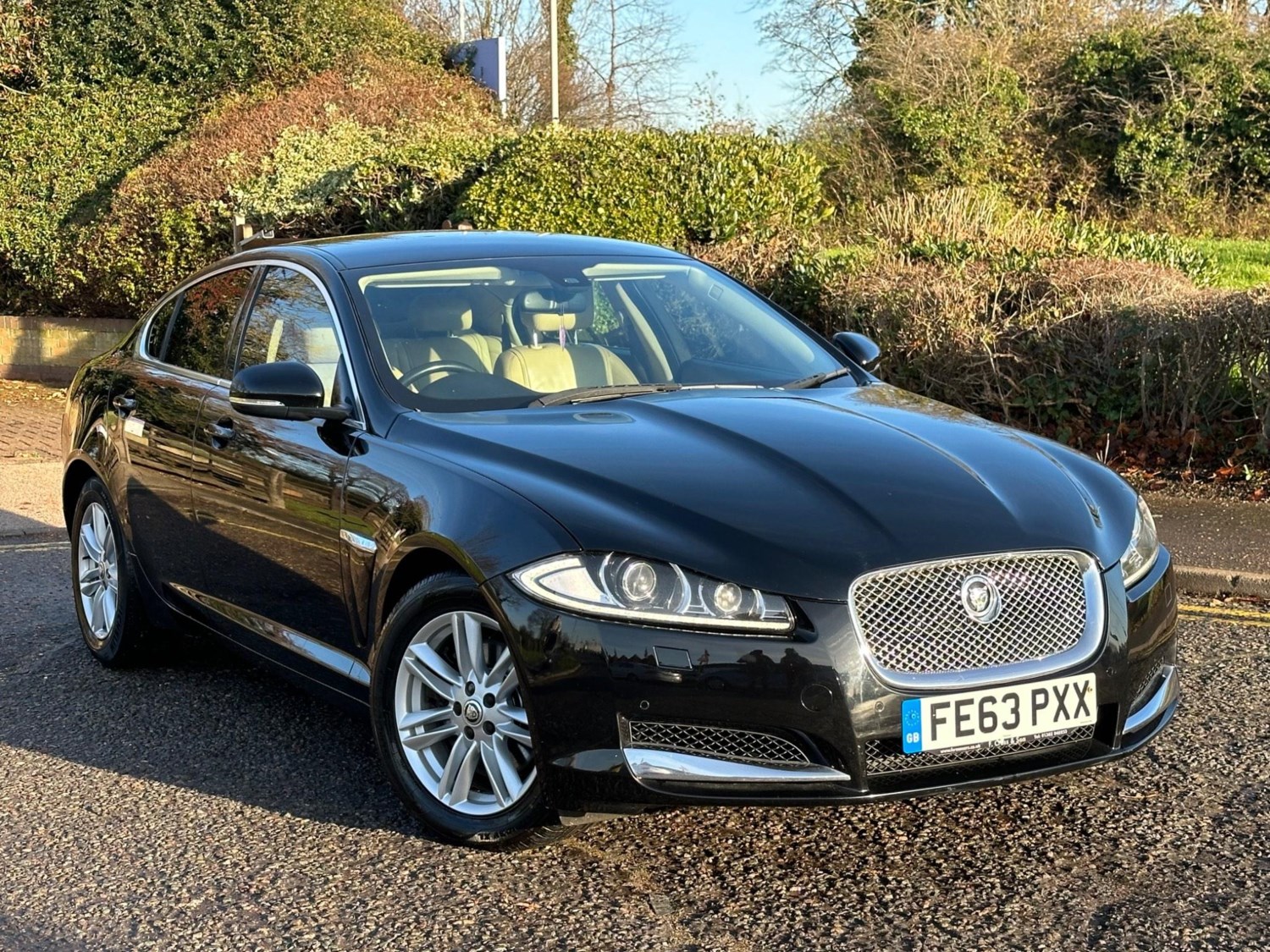 Jaguar XF Listing Image