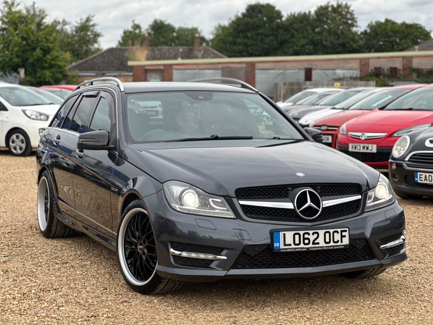 Mercedes-Benz C-Class Listing Image