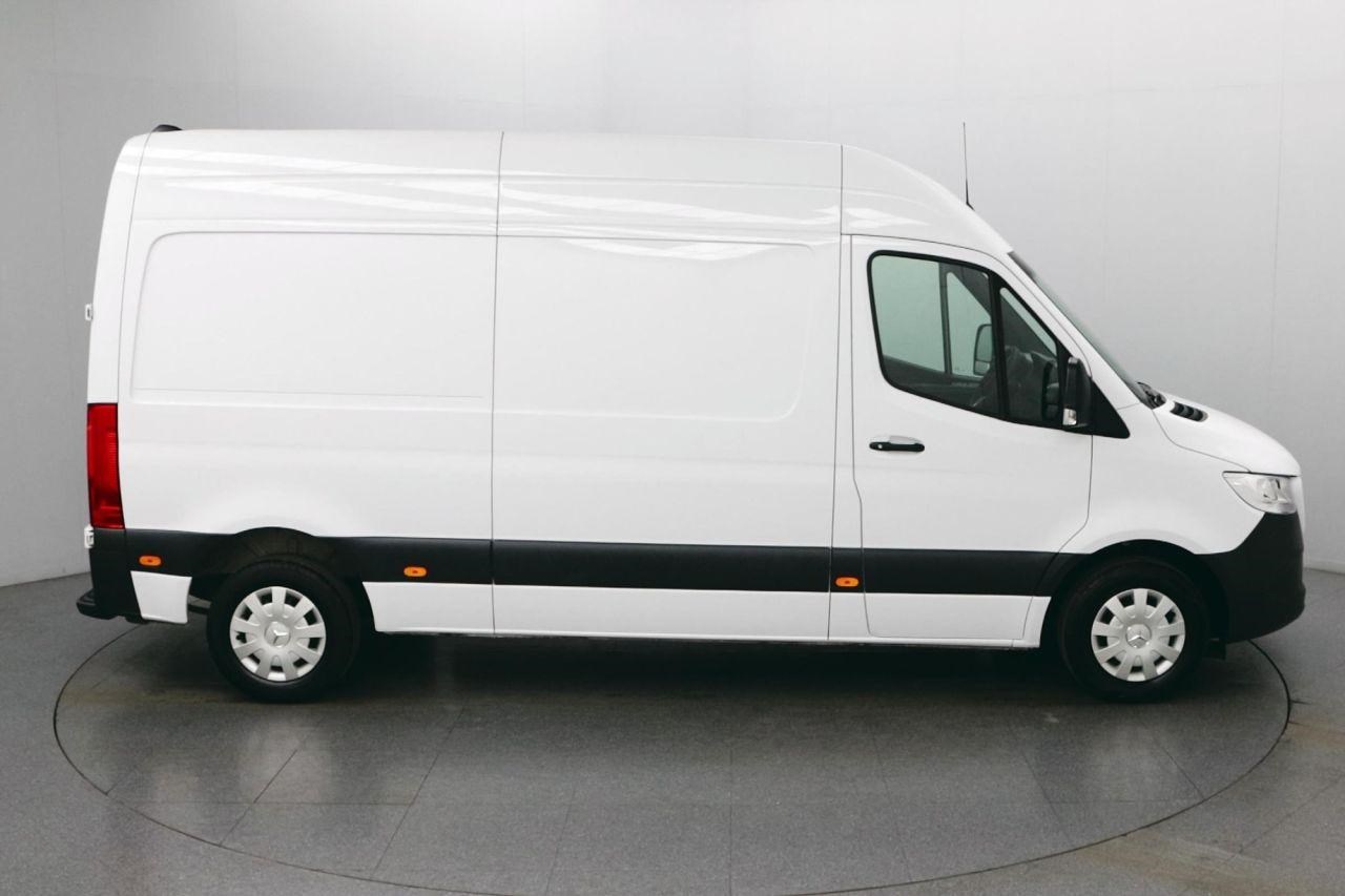 Mercedes-Benz Sprinter Listing Image