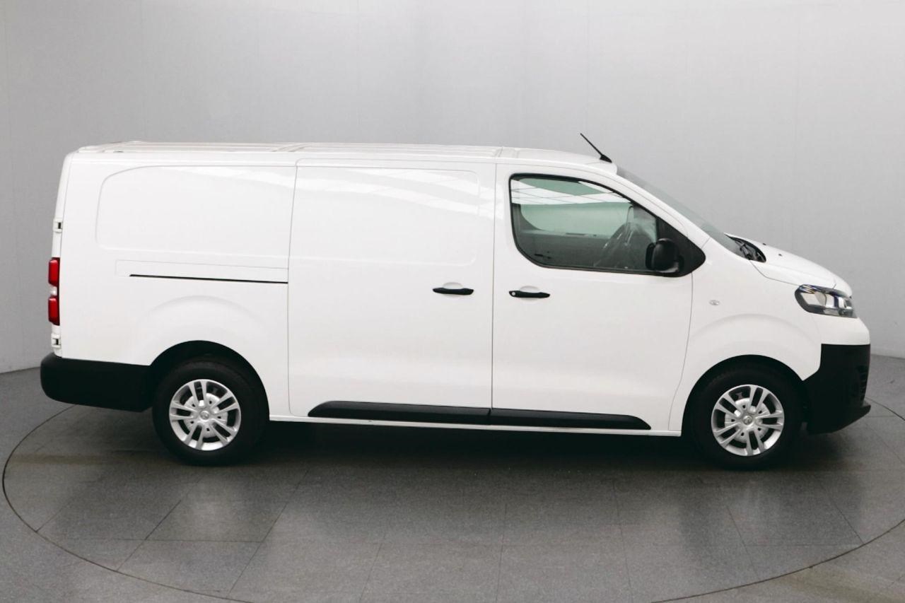 Vauxhall Vivaro Listing Image