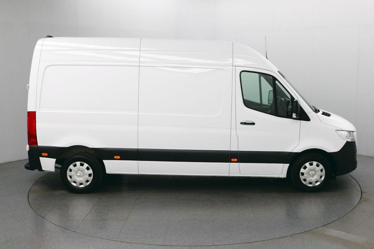 Mercedes-Benz Sprinter Listing Image