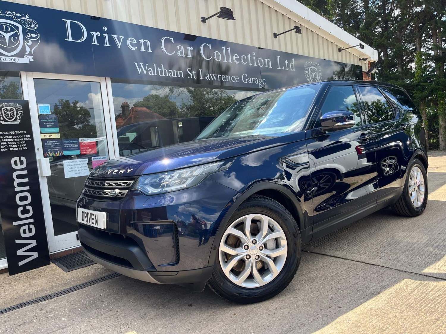 Land Rover Discovery Listing Image