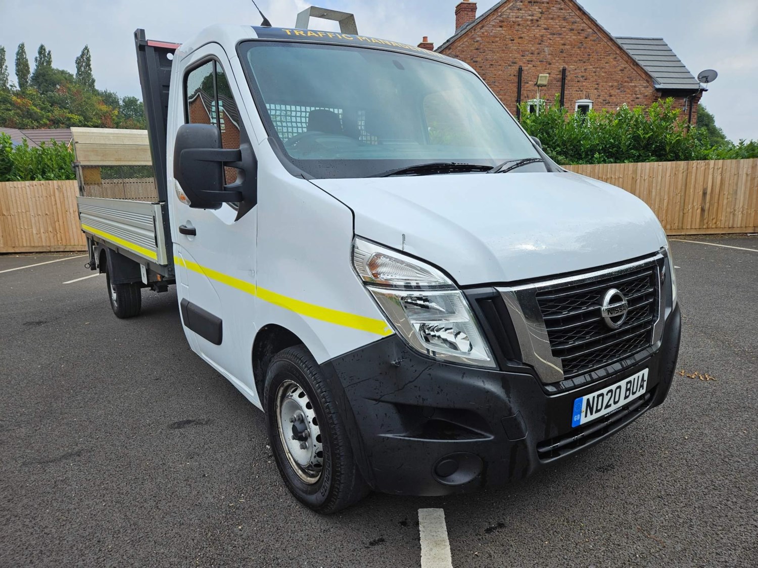 Nissan NV400 Listing Image