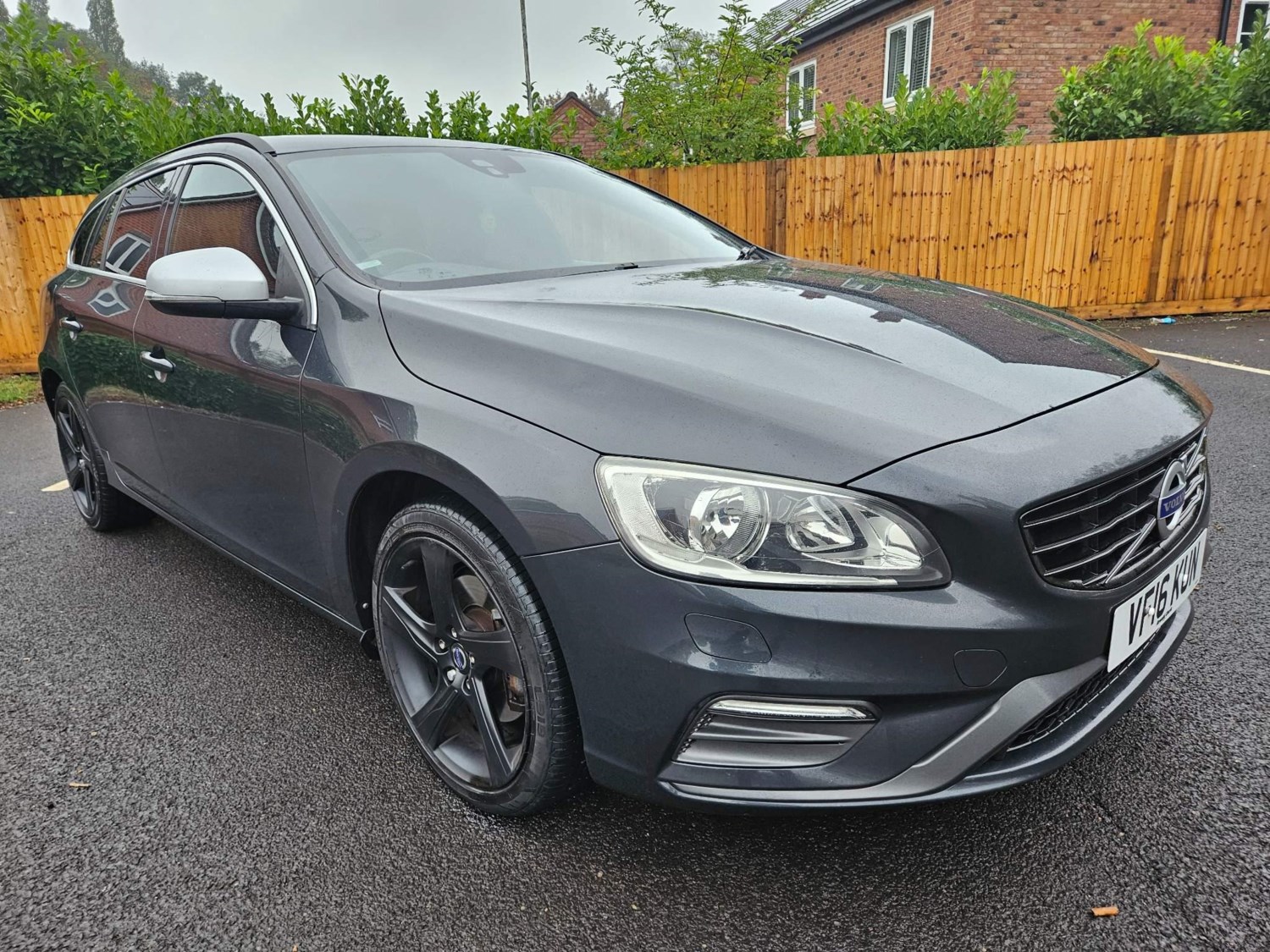 Volvo V60 Listing Image