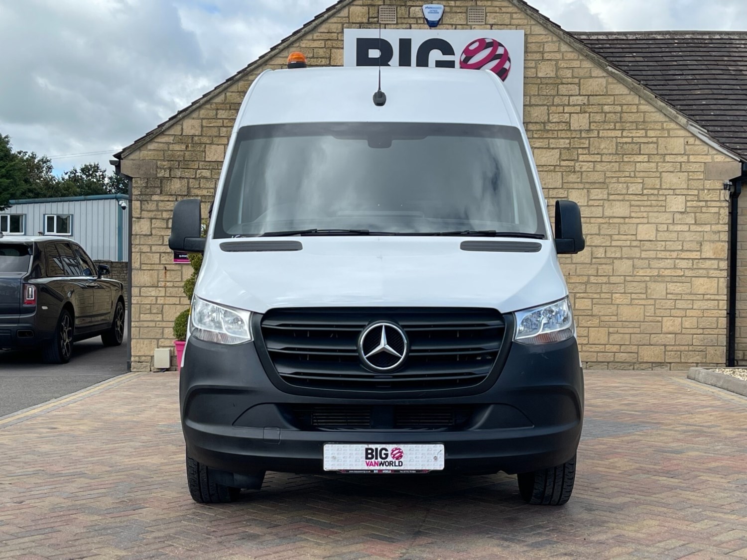 Mercedes-Benz Sprinter Listing Image