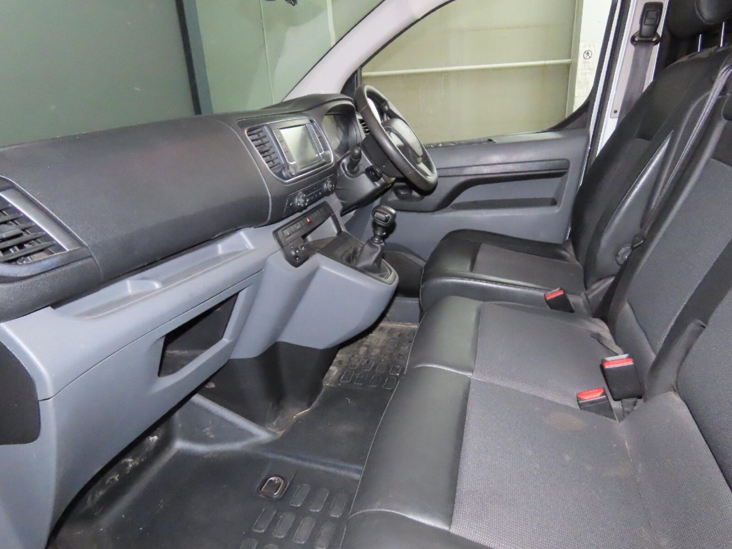 Citroen Dispatch Listing Image