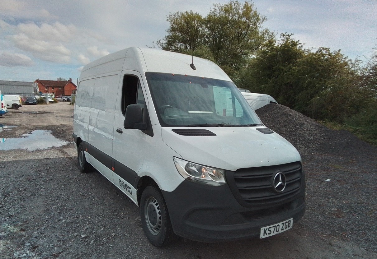 Mercedes-Benz Sprinter Listing Image