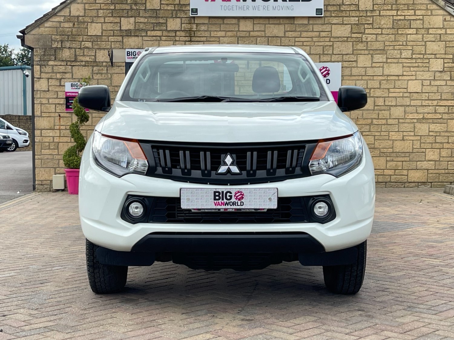 Mitsubishi L200 Listing Image