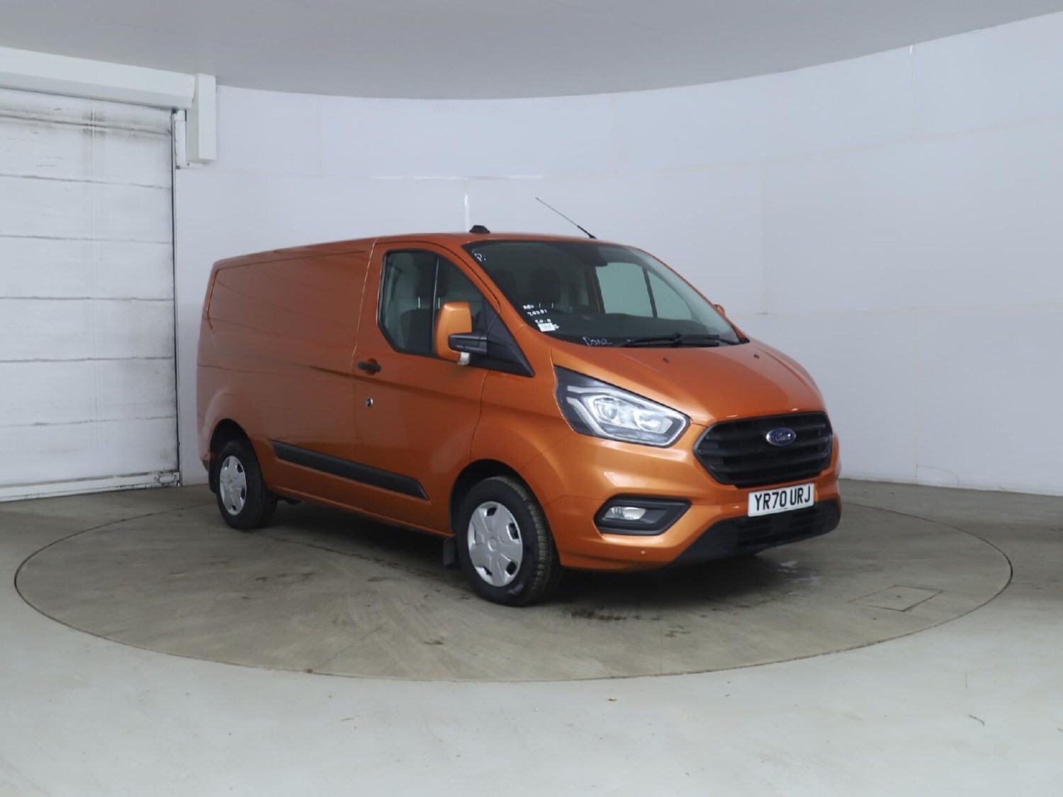 Ford Transit Custom Listing Image