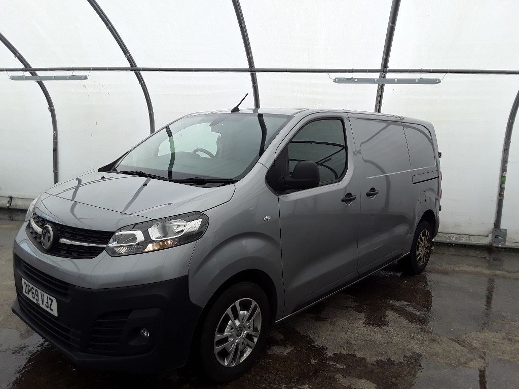 Vauxhall Vivaro Listing Image