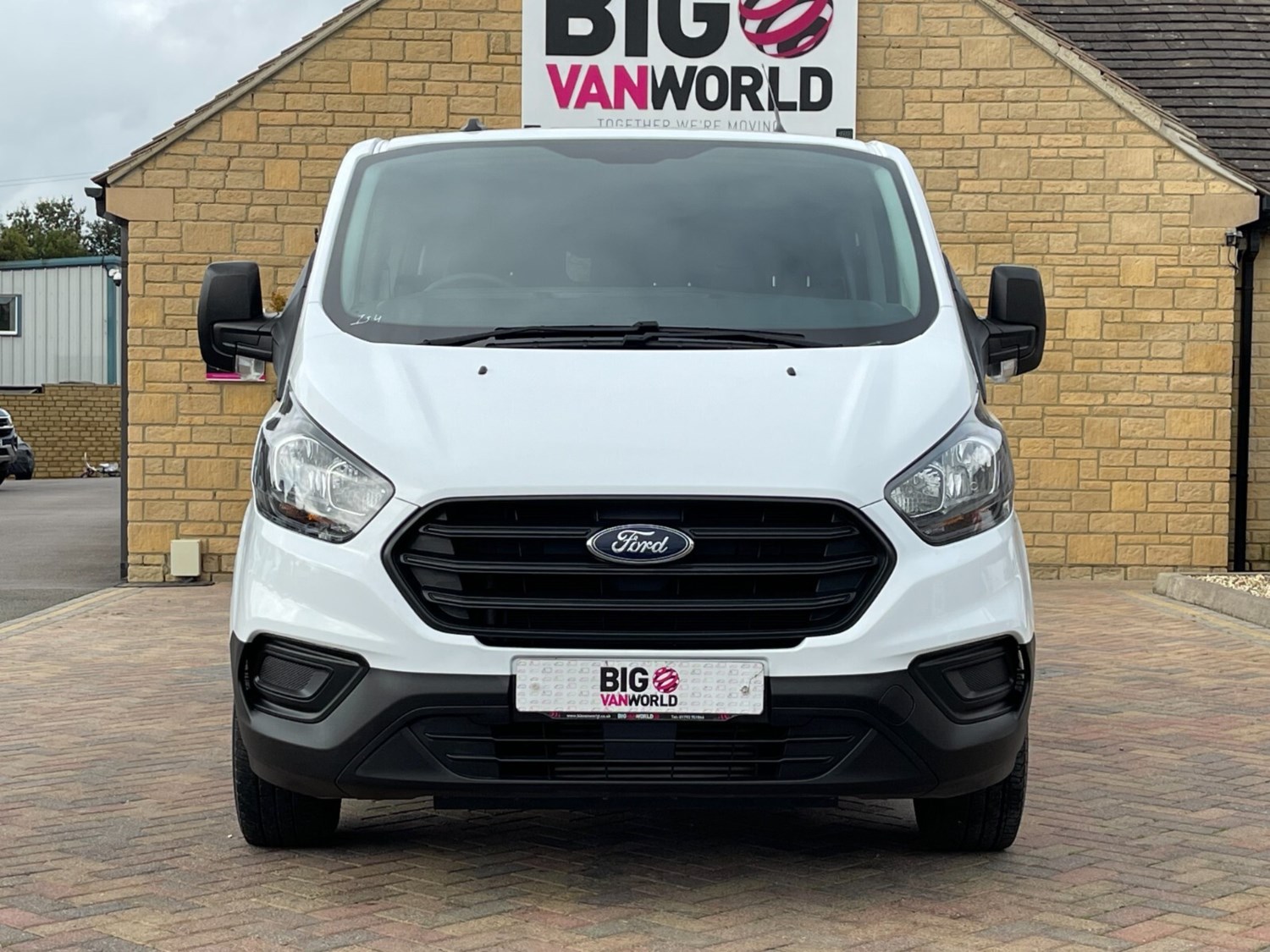 Ford Transit Custom Listing Image