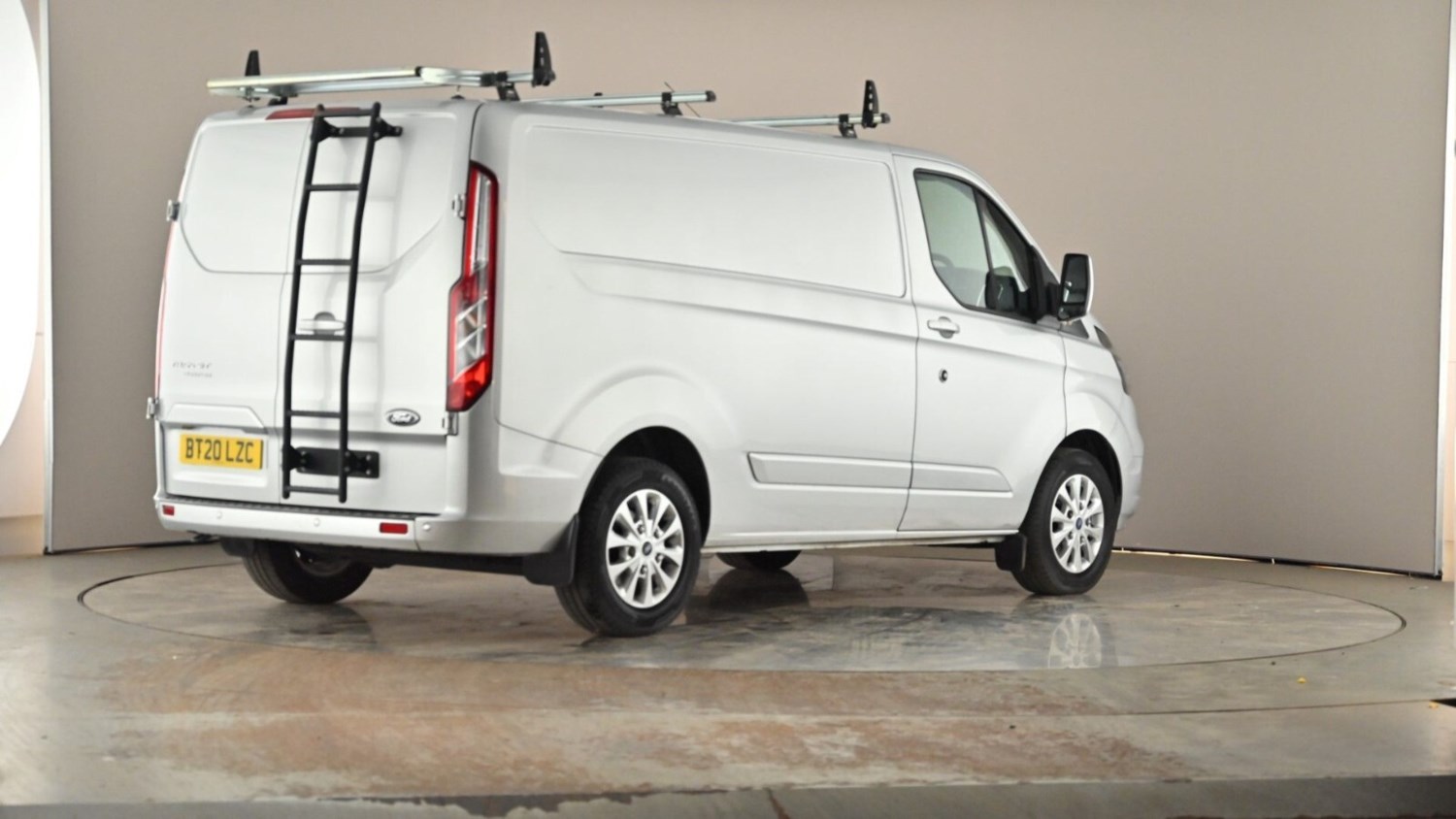 Ford Transit Custom Listing Image