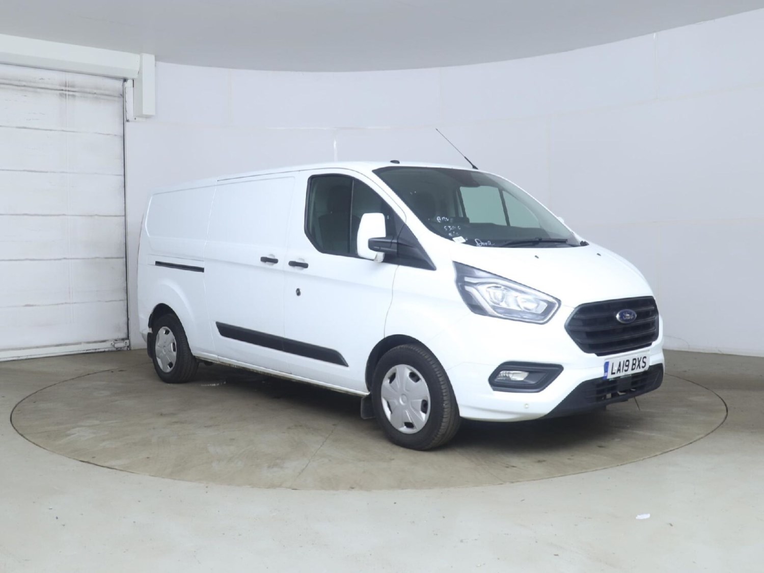 Ford Transit Custom Listing Image