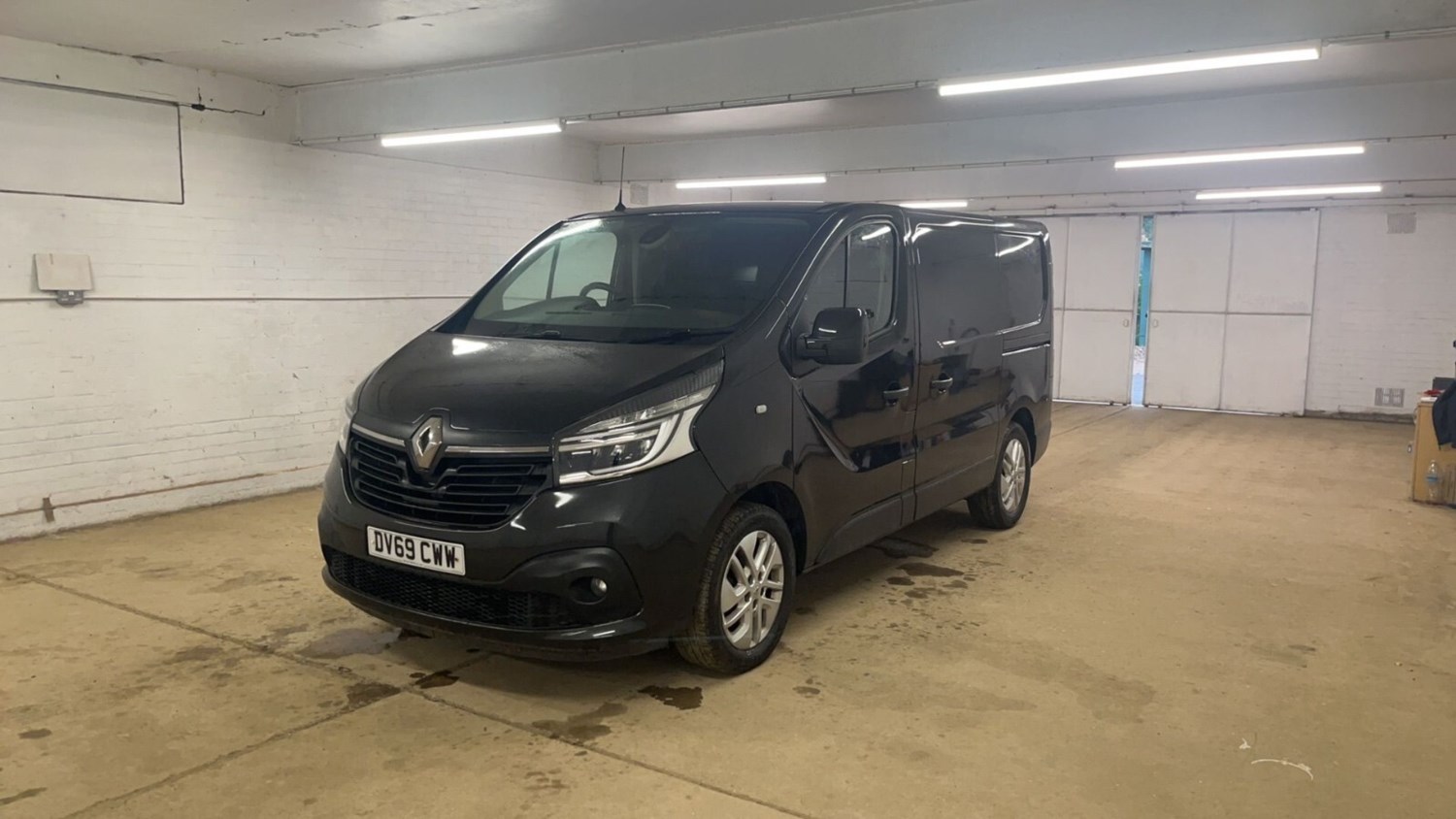 Renault Trafic Listing Image