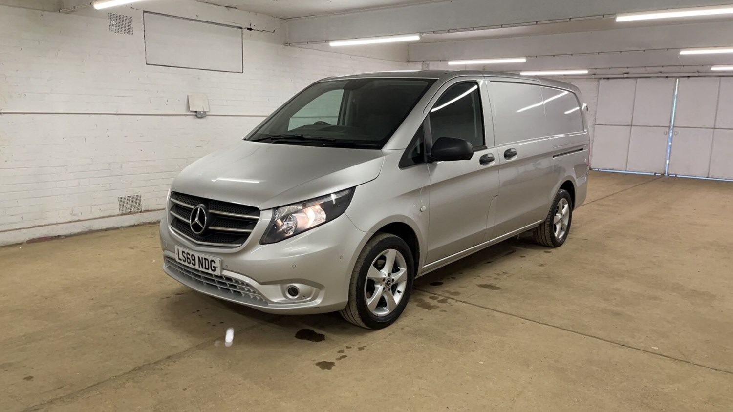 Mercedes-Benz Vito Listing Image