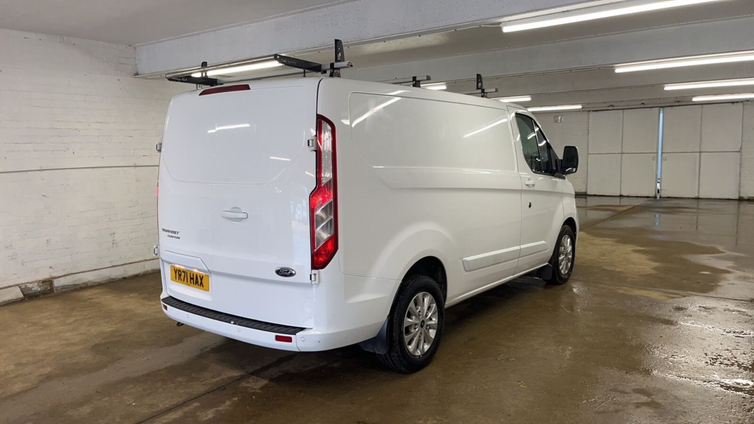 Ford Transit Custom Listing Image