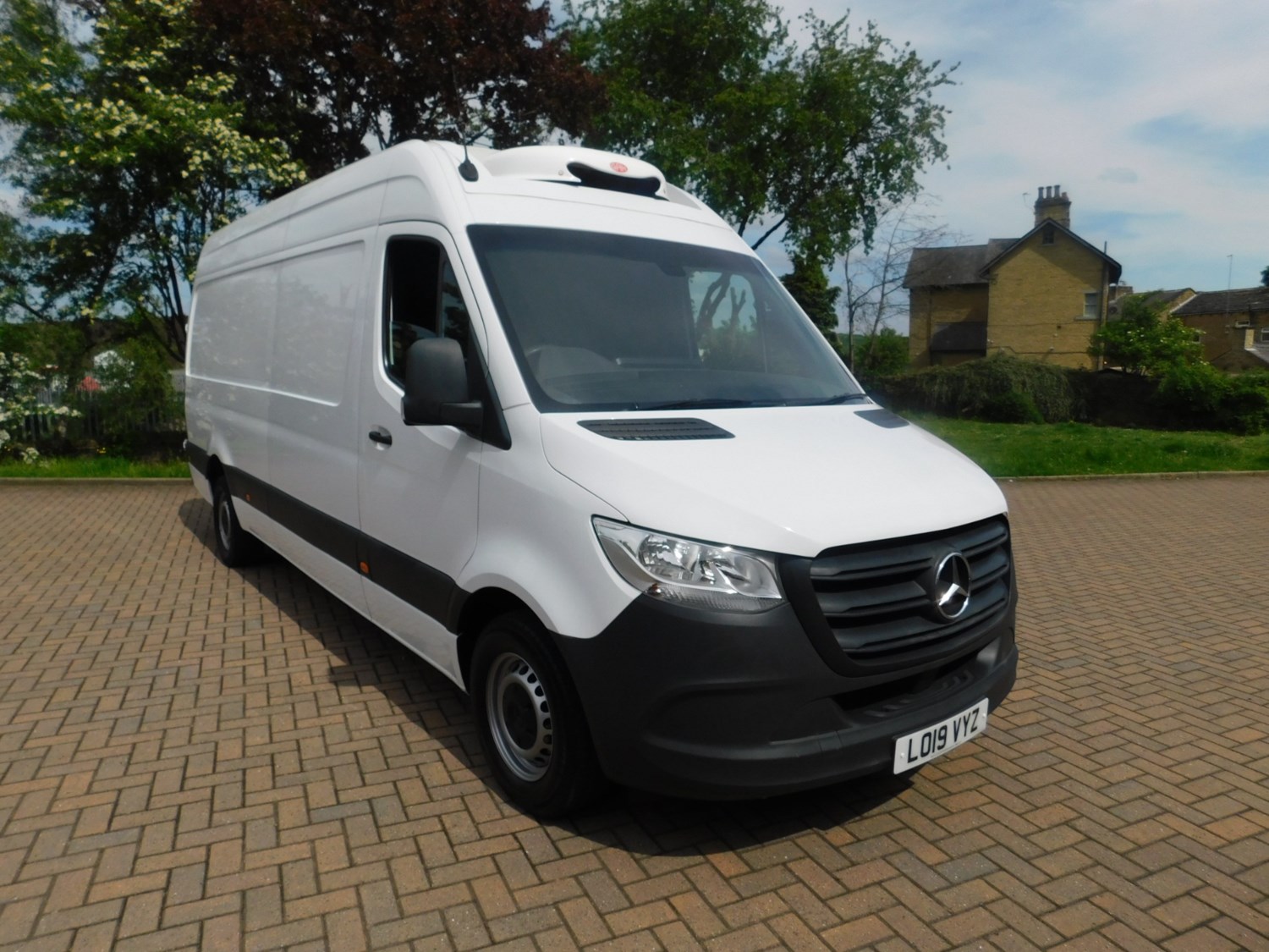 Mercedes-Benz Sprinter Listing Image