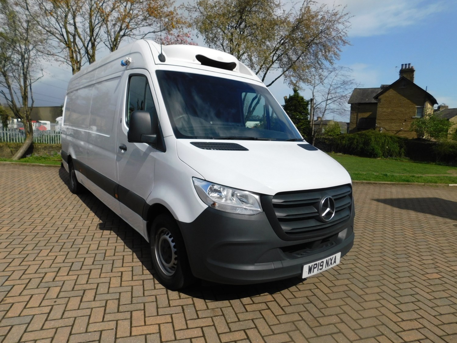 Mercedes-Benz Sprinter Listing Image