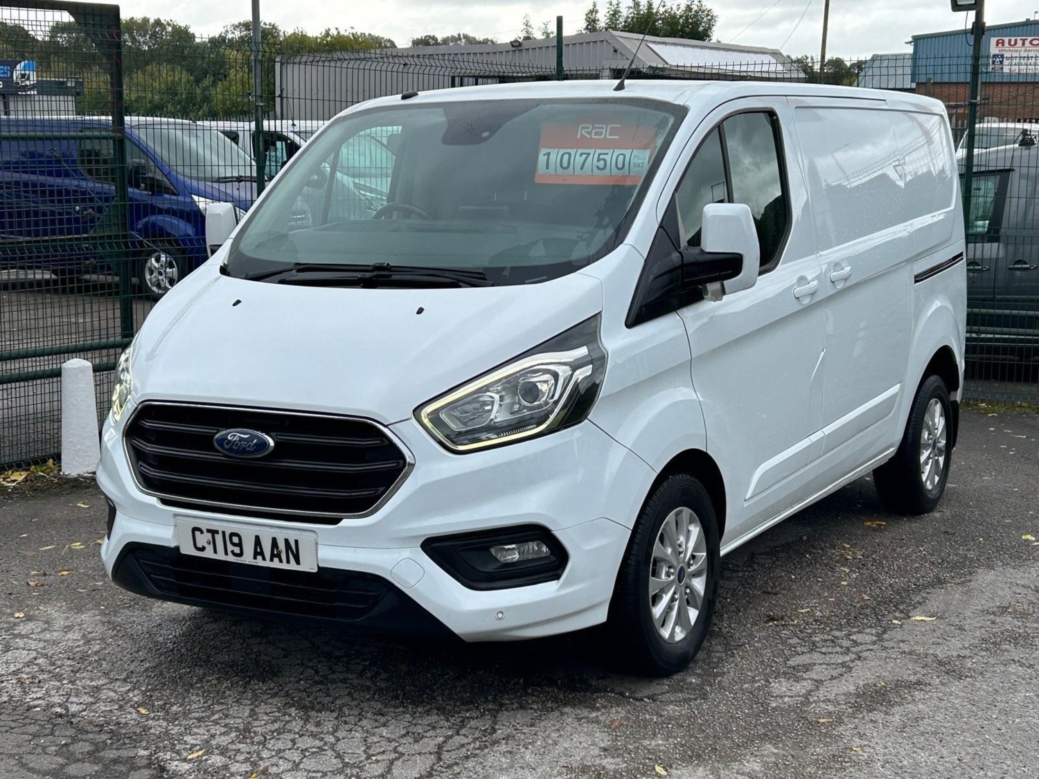 Ford Transit Custom Listing Image