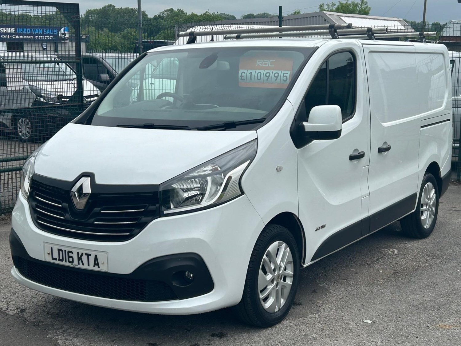 Renault Trafic Listing Image