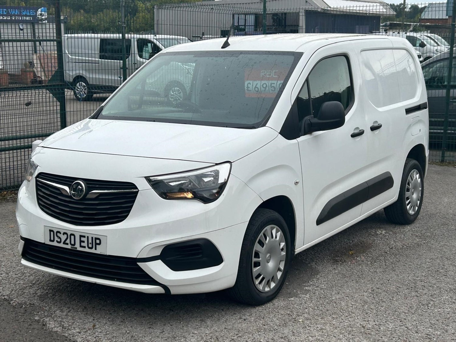 Vauxhall Combo Listing Image