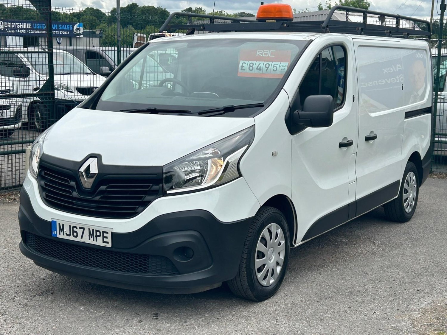 Renault Trafic Listing Image