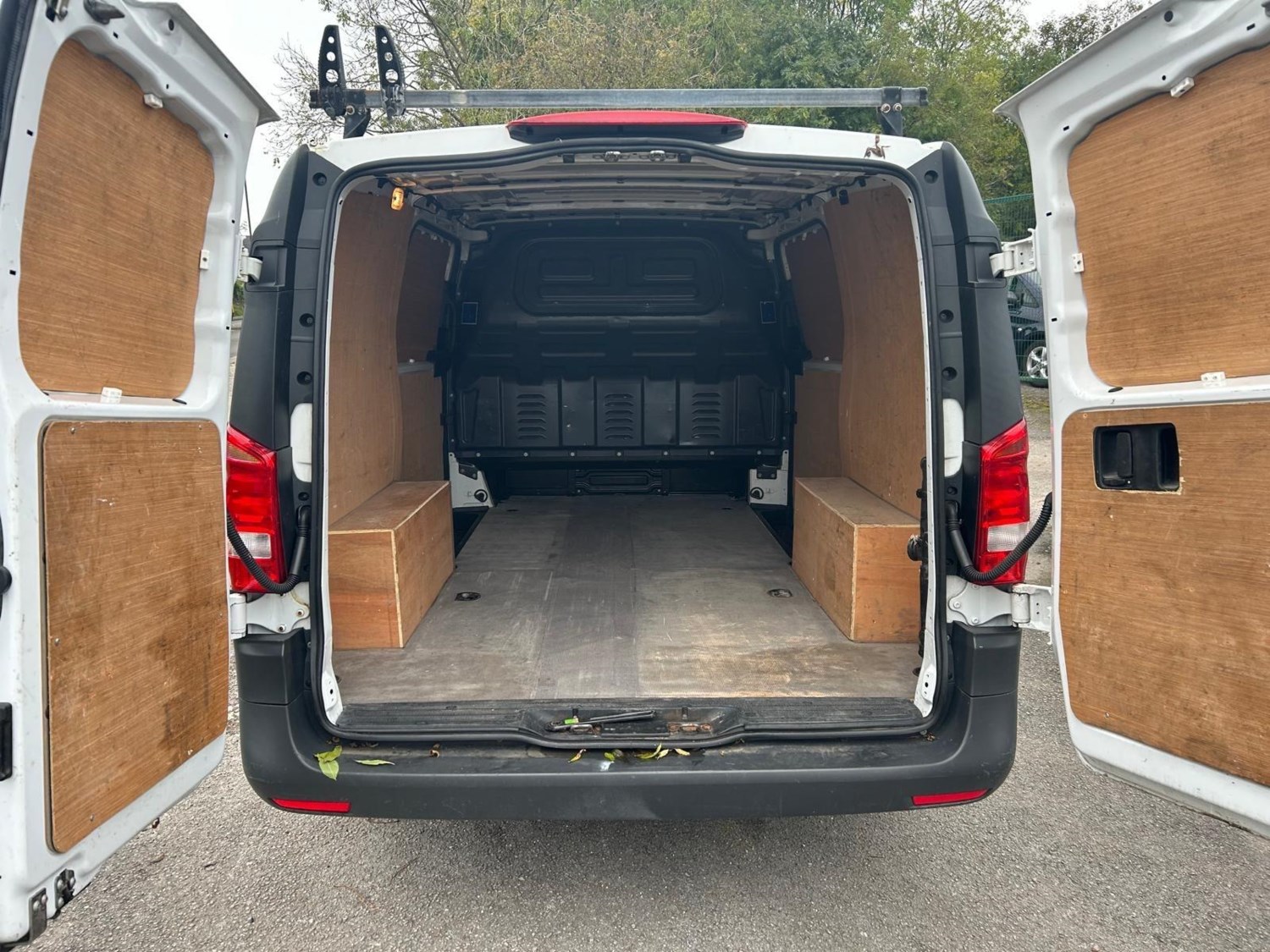 Mercedes-Benz Vito Listing Image