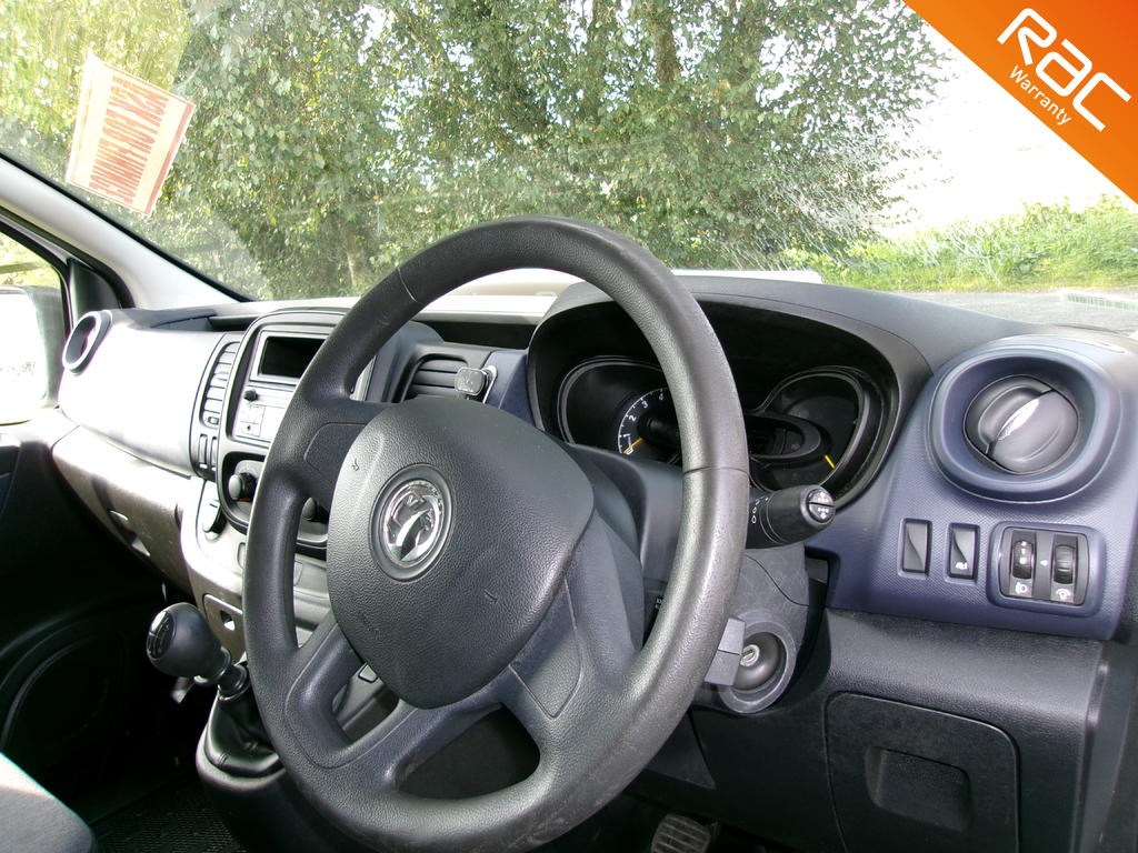 Vauxhall Vivaro Listing Image