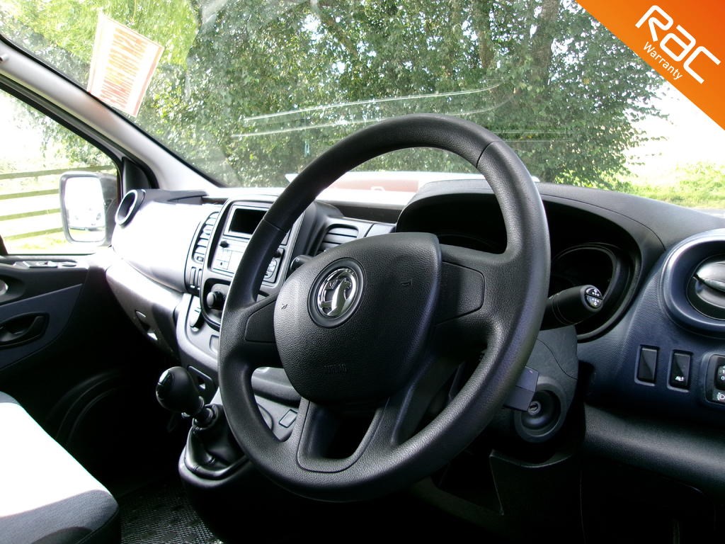 Vauxhall Vivaro Listing Image