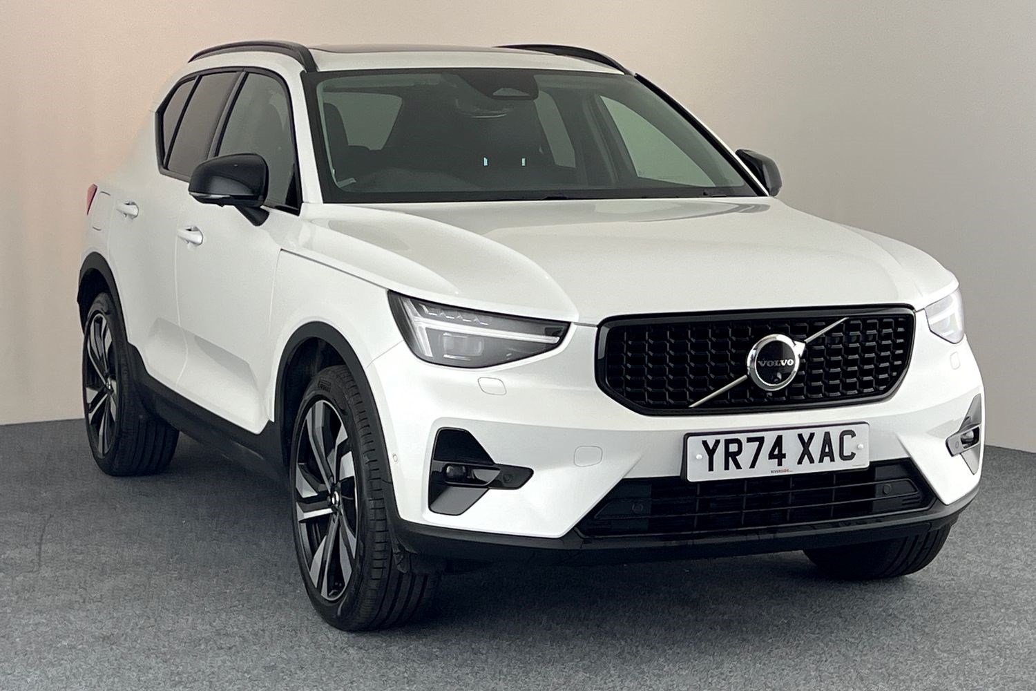 Volvo XC40 Listing Image