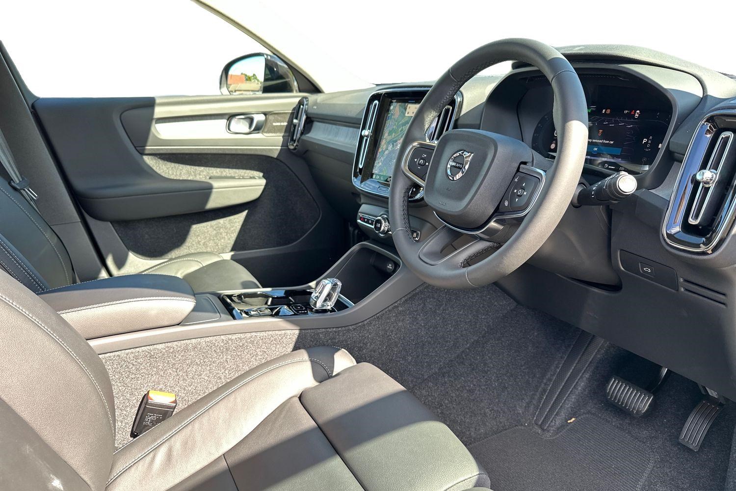 Volvo XC40 Listing Image