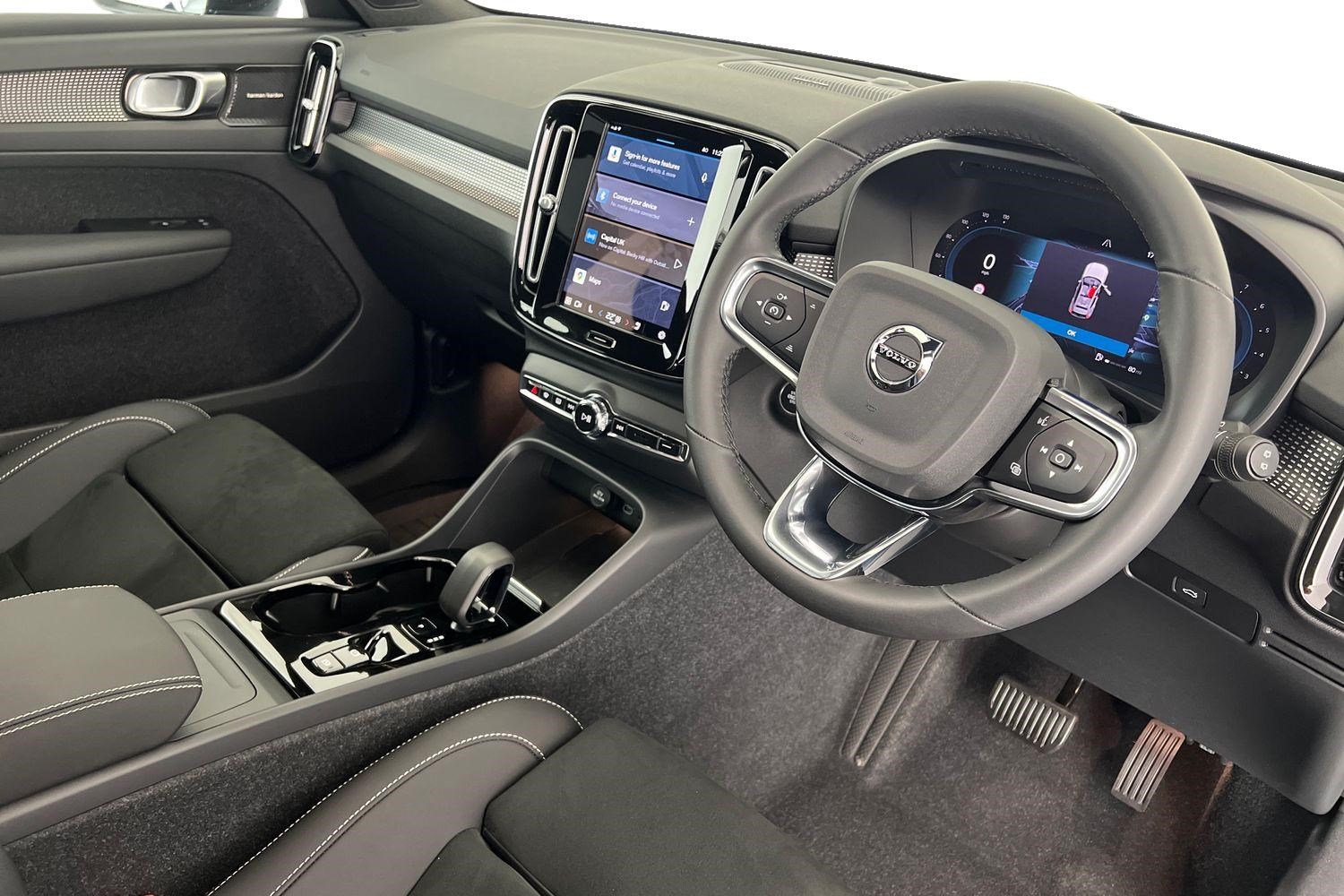 Volvo XC40 Listing Image