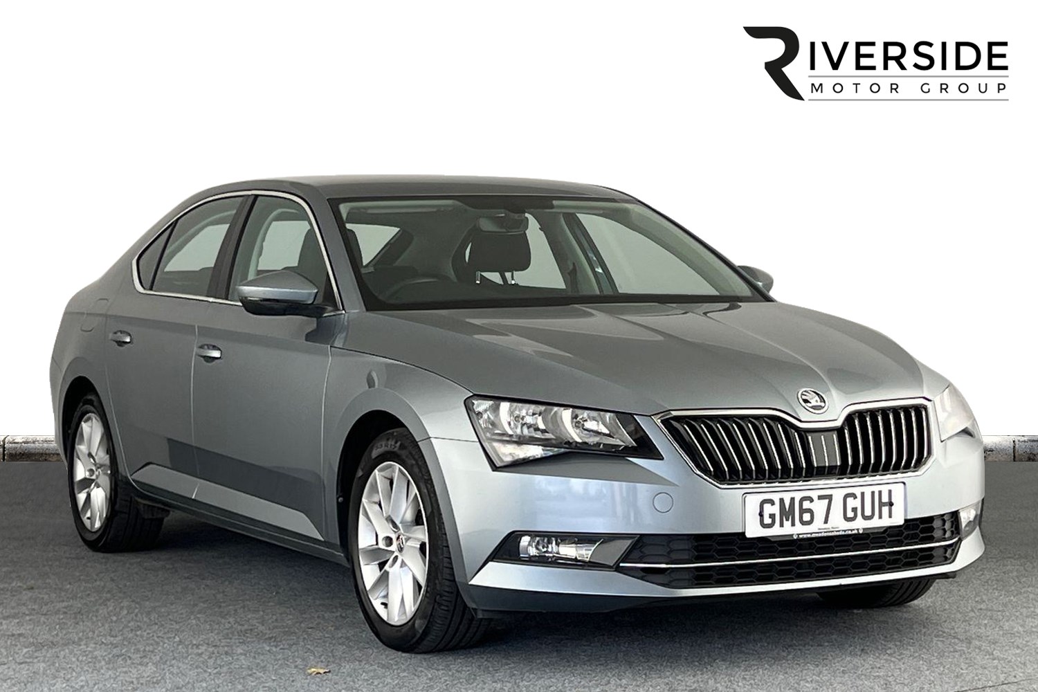 Skoda Superb Listing Image