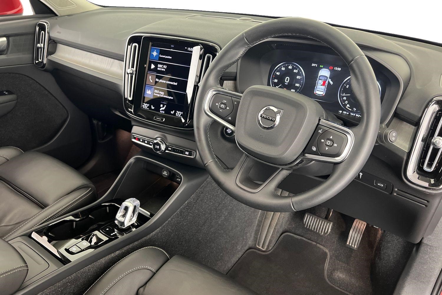 Volvo XC40 Listing Image