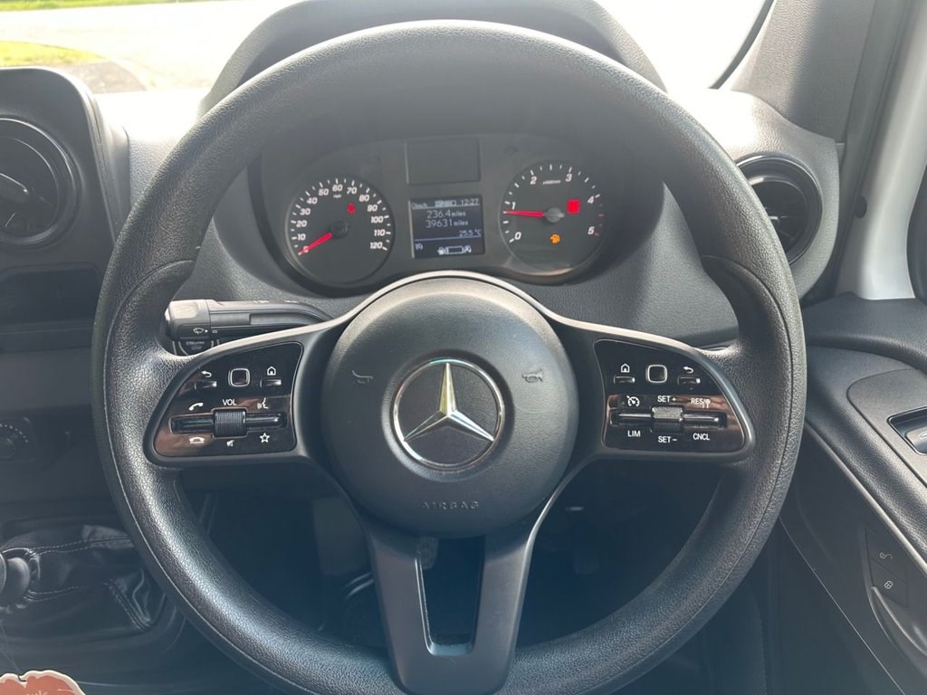 Mercedes-Benz Sprinter Listing Image