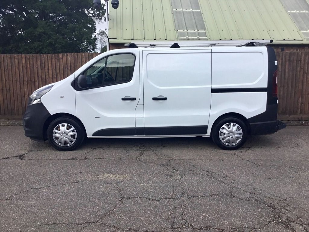 Vauxhall Vivaro Listing Image