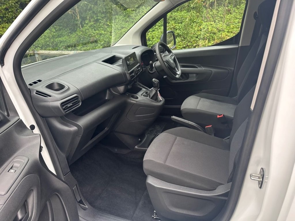 Vauxhall Combo Listing Image