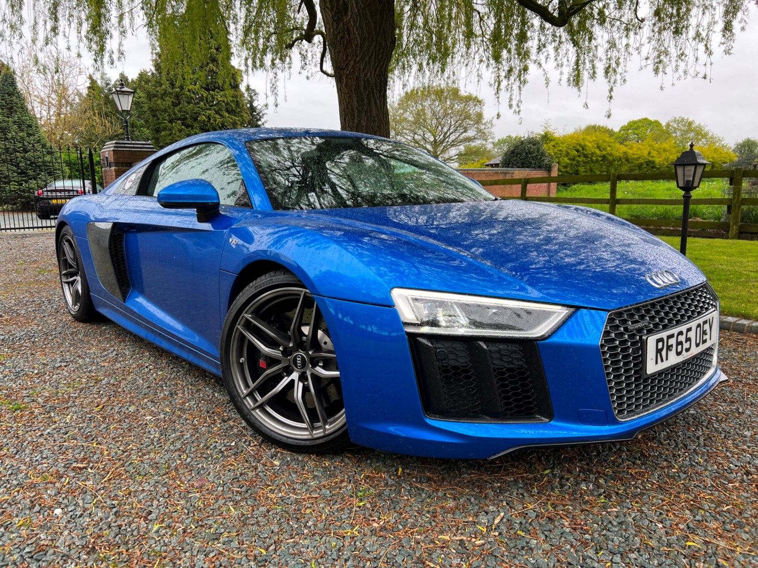 Audi R8 Listing Image