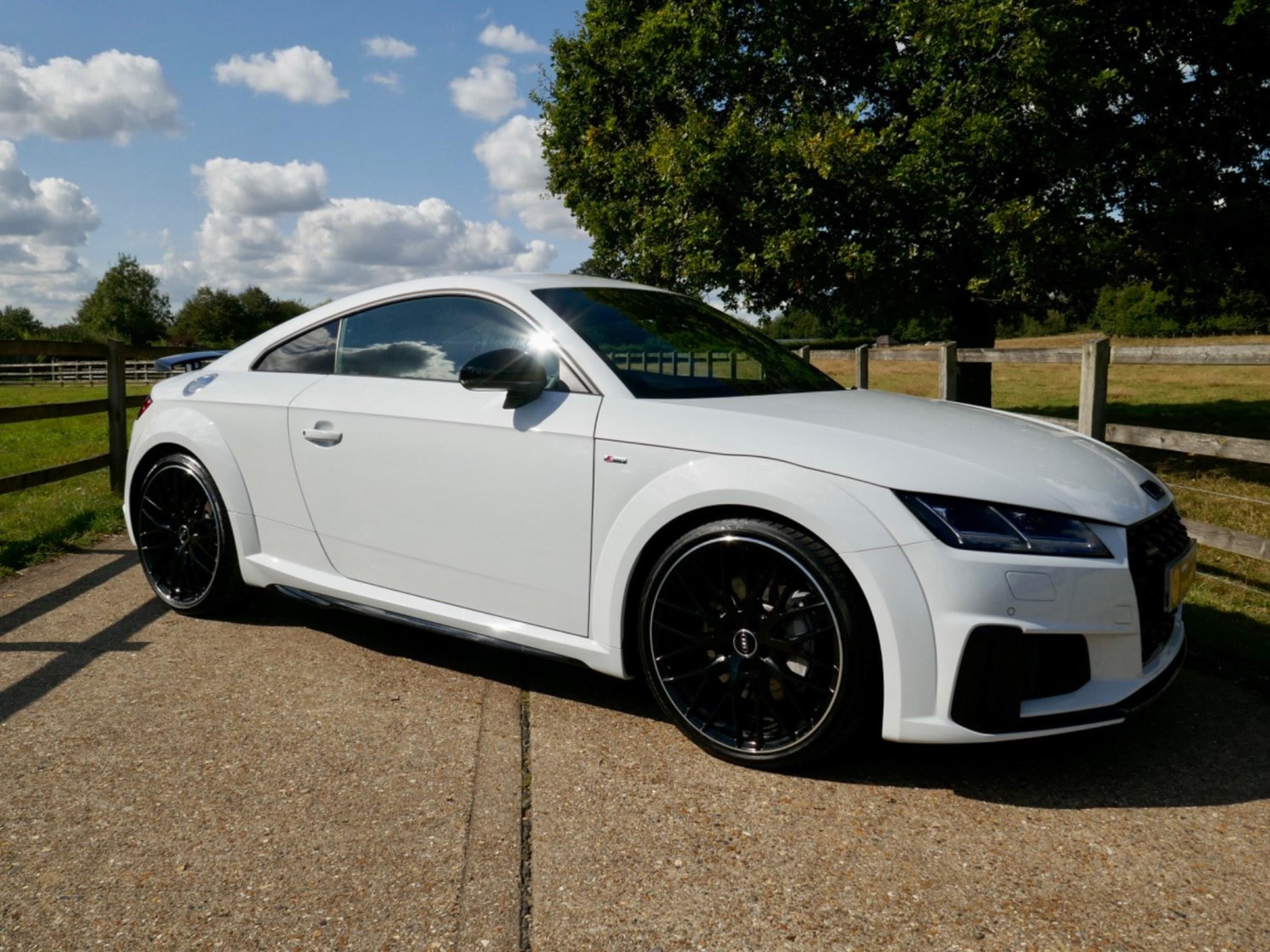 Audi TT Listing Image