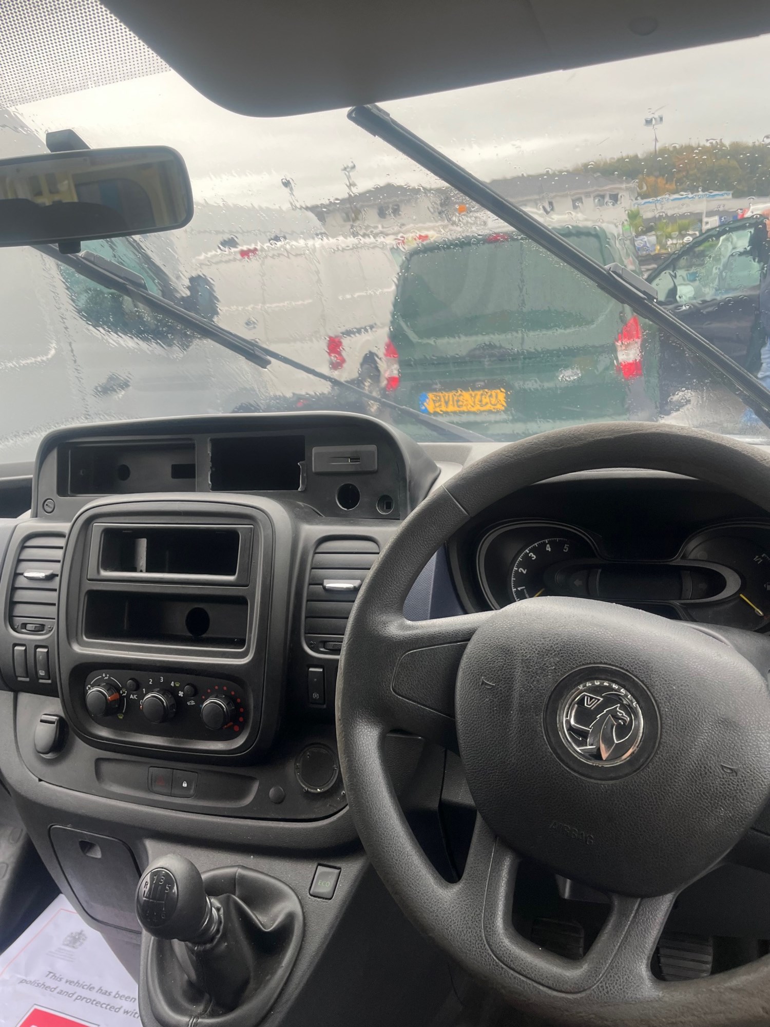 Vauxhall Vivaro Listing Image