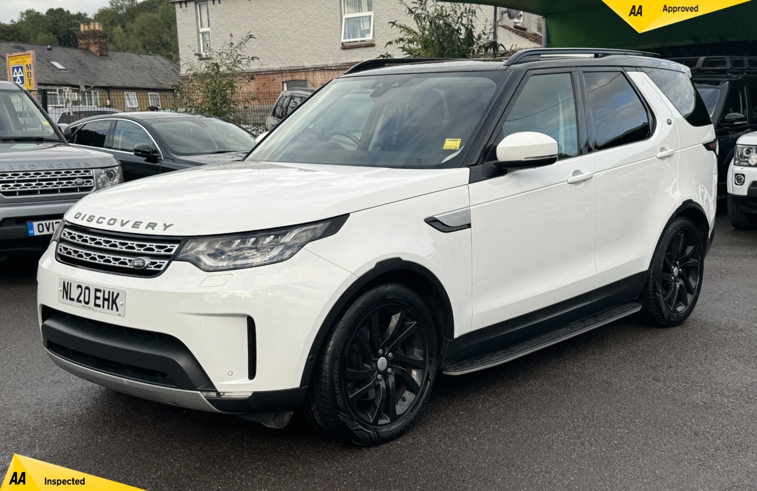 Land Rover Discovery Listing Image